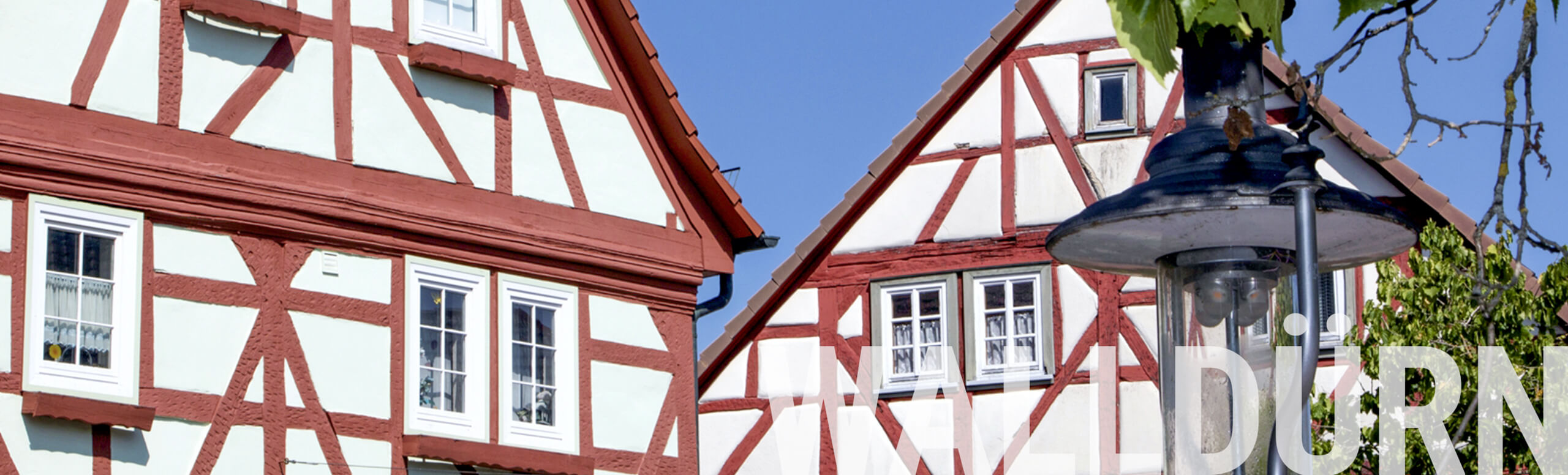Das schöne Fachwerk des Rathaus in Walldürn